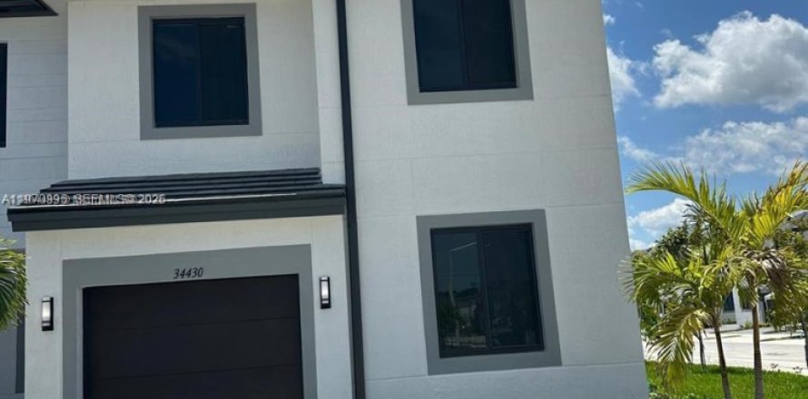 Таунхаус в Хомстед, Флорида 4 спальни, 163.51м2 № 2042921