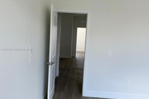 Купить таунхаус в Хомстед, Флорида 4 спальни, 163.51м2, № 2042921 - фото 13