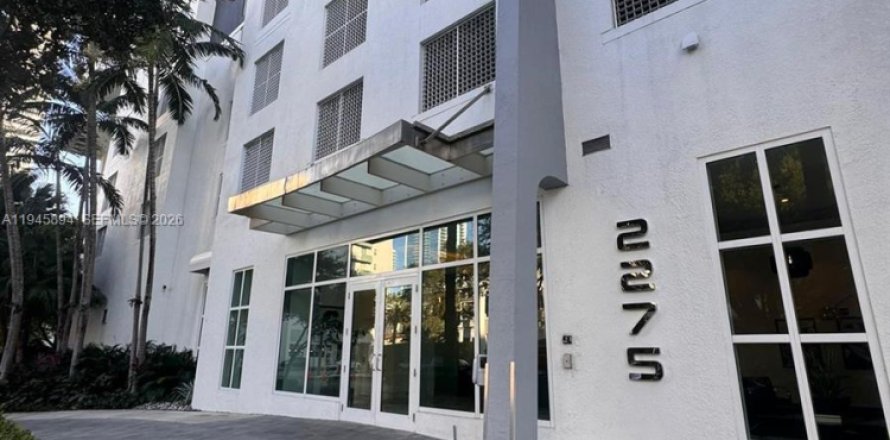 Condo in Miami, Florida, 1 bedroom  № 2001893