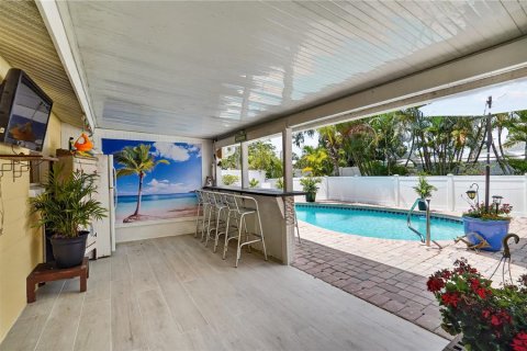 House in Bradenton, Florida 3 bedrooms, 153.38 sq.m. № 2218943 - photo 22