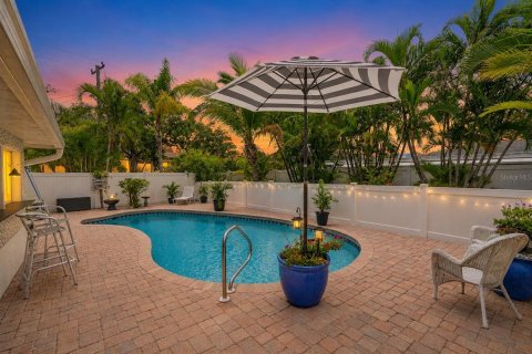 House in Bradenton, Florida 3 bedrooms, 153.38 sq.m. № 2218943 - photo 3