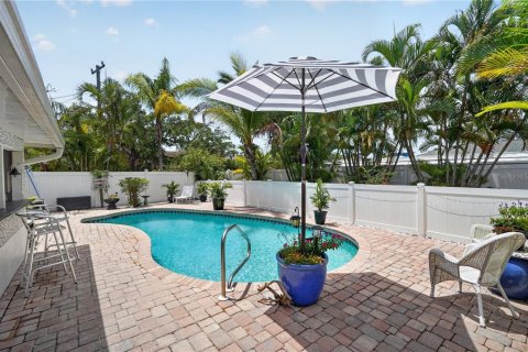 House in Bradenton, Florida 3 bedrooms, 153.38 sq.m. № 2218943 - photo 24