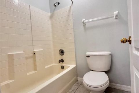Villa ou maison à louer à Kissimmee, Floride: 4 chambres, 261.33 m2 № 1915221 - photo 19