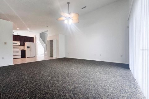 Villa ou maison à louer à Kissimmee, Floride: 4 chambres, 261.33 m2 № 1915221 - photo 6