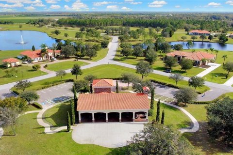 House in Wimauma, Florida 3 bedrooms, 241.64 sq.m. № 1533536 - photo 26