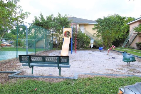Copropriété à louer à Sunrise, Floride: 2 chambres, 83.61 m2 № 1758618 - photo 16