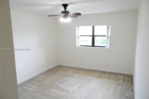 Copropriété à louer à Sunrise, Floride: 2 chambres, 83.61 m2 № 1758618 - photo 6