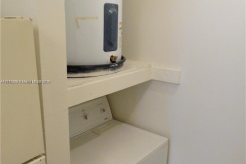 Copropriété à louer à Sunrise, Floride: 2 chambres, 83.61 m2 № 1758618 - photo 11