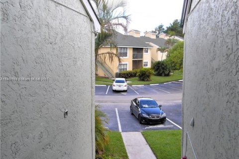 Copropriété à louer à Sunrise, Floride: 2 chambres, 83.61 m2 № 1758618 - photo 14