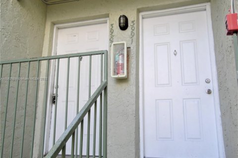 Copropriété à louer à Sunrise, Floride: 2 chambres, 83.61 m2 № 1758618 - photo 12