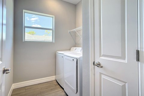 Casa en venta en North Port, Florida, 4 dormitorios, 194.35 m2 № 1771263 - foto 26