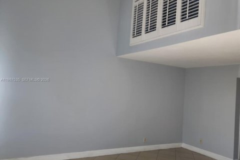 Touwnhouse à louer à Plantation, Floride: 3 chambres, 170.01 m2 № 2048740 - photo 11