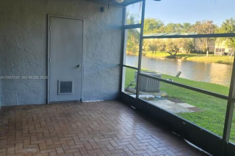 Touwnhouse à louer à Plantation, Floride: 3 chambres, 170.01 m2 № 2048740 - photo 19