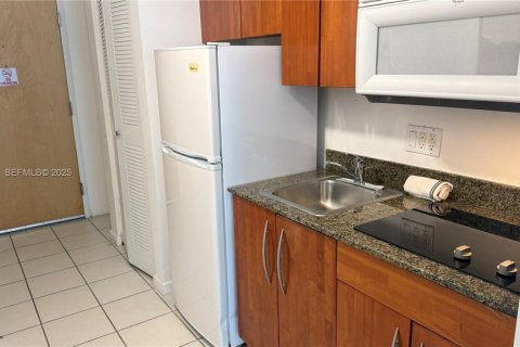 Condominio en venta en Miami, Florida, 39.48 m2 № 2034303 - foto 4