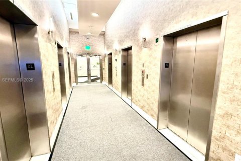 Condominio en venta en Miami, Florida, 39.48 m2 № 2034303 - foto 20