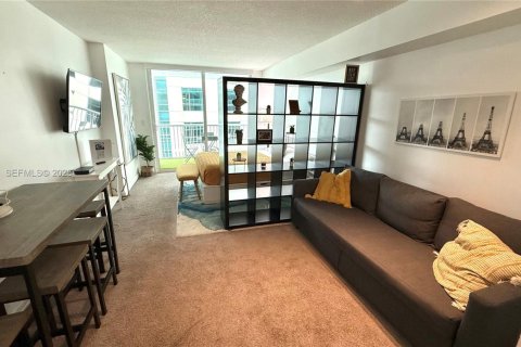 Condominio en venta en Miami, Florida, 39.48 m2 № 2034303 - foto 2