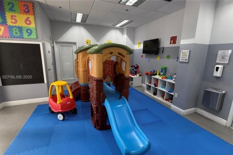 Condominio en venta en Miami, Florida, 39.48 m2 № 2034303 - foto 10