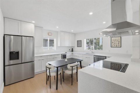 Villa ou maison à vendre à Saint Petersburg, Floride: 3 chambres, 115.66 m2 № 2399314 - photo 14