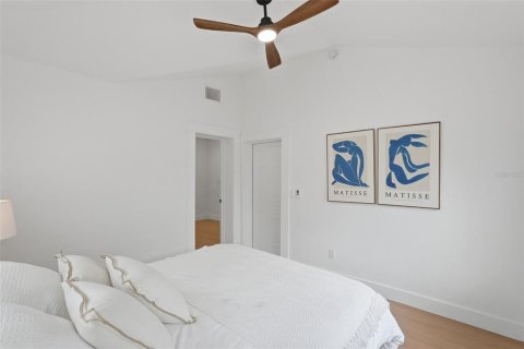 Villa ou maison à vendre à Saint Petersburg, Floride: 3 chambres, 115.66 m2 № 2399314 - photo 24