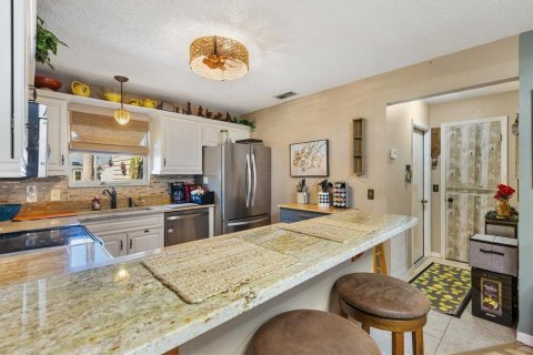 Casa en venta en The Villages, Florida, 3 dormitorios, 124.95 m2 № 2430607 - foto 6