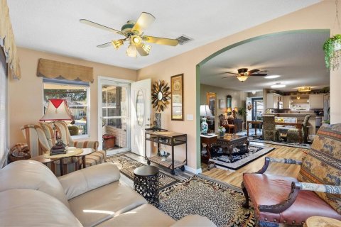 Casa en venta en The Villages, Florida, 3 dormitorios, 124.95 m2 № 2430607 - foto 16