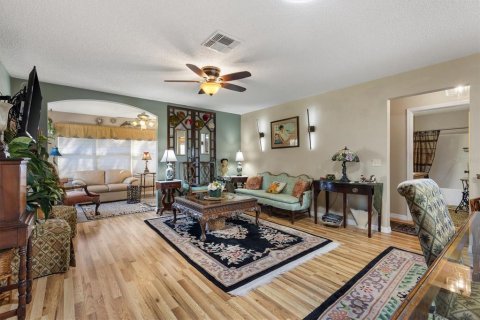 Casa en venta en The Villages, Florida, 3 dormitorios, 124.95 m2 № 2430607 - foto 11
