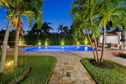 Commercial property in Boynton Beach, Florida 319.86 sq.m. № 1887365 - photo 7
