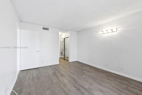 Copropriété à louer à Weston, Floride: 1 chambre, 78.5 m2 № 2048508 - photo 16
