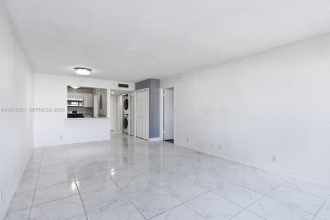 Copropriété à louer à Weston, Floride: 1 chambre, 78.5 m2 № 2048508 - photo 27