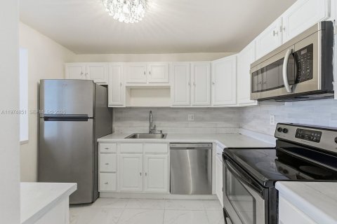 Copropriété à louer à Weston, Floride: 1 chambre, 78.5 m2 № 2048508 - photo 7