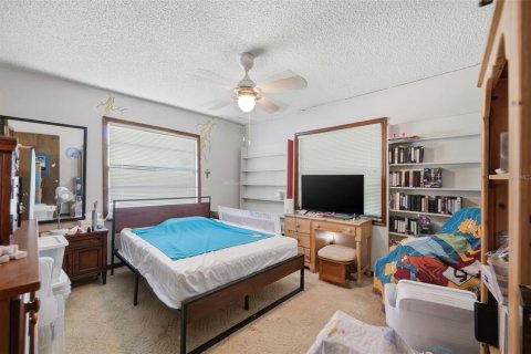 Villa ou maison à vendre à New Port Richey, Floride: 3 chambres, 174.19 m2 № 2425720 - photo 20