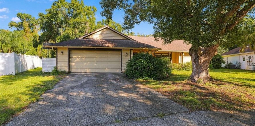 Villa ou maison à New Port Richey, Floride 3 chambres, 174.19 m2 № 2425720