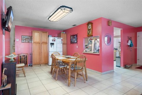 Casa en venta en Port Richey, Florida, 2 dormitorios, 153.01 m2 № 2152172 - foto 7