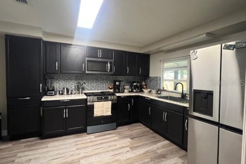 Villa ou maison à vendre à Wauchula, Floride: 4 chambres, 268.95 m2 № 1848409 - photo 9