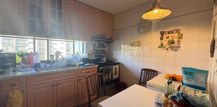 Condo à Sunny Isles Beach, Floride, 3 chambres № 1504052