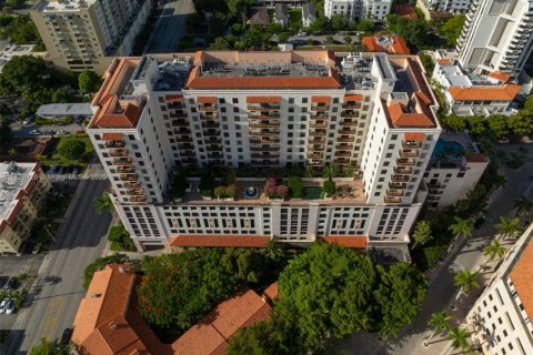 Купить кондоминиум в Корал-Гейблс, Флорида 2 спальни, 101.82м2, № 1801178 - фото 1
