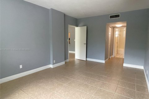 Купить кондоминиум в Корал-Гейблс, Флорида 1 спальня, 75.07м2, № 1928006 - фото 14