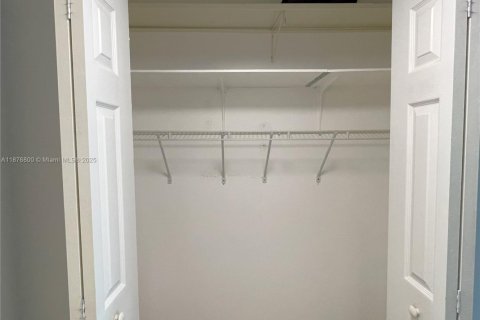 Купить кондоминиум в Корал-Гейблс, Флорида 1 спальня, 75.07м2, № 1928006 - фото 17