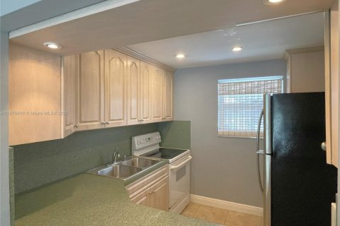 Купить кондоминиум в Корал-Гейблс, Флорида 1 спальня, 75.07м2, № 1928006 - фото 7