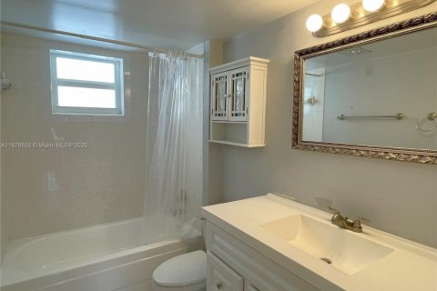 Купить кондоминиум в Корал-Гейблс, Флорида 1 спальня, 75.07м2, № 1928006 - фото 15