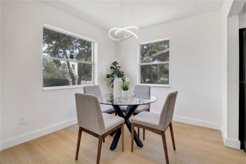 Casa en venta en Saint Petersburg, Florida, 2 dormitorios, 120.87 m2 № 2377908 - foto 6