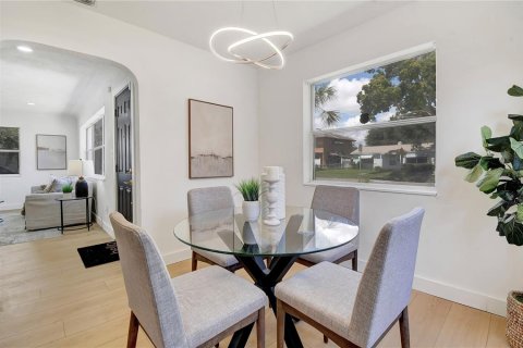 Casa en venta en Saint Petersburg, Florida, 2 dormitorios, 120.87 m2 № 2377908 - foto 8