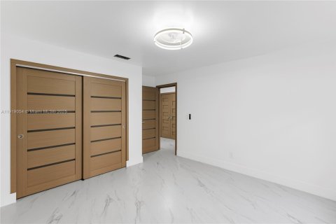 Casa en alquiler en Coral Springs, Florida, 3 dormitorios, 168.99 m2 № 1974121 - foto 25