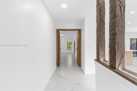 Casa en alquiler en Coral Springs, Florida, 3 dormitorios, 168.99 m2 № 1974121 - foto 10