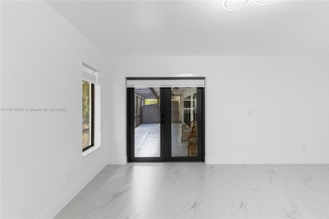 Casa en alquiler en Coral Springs, Florida, 3 dormitorios, 168.99 m2 № 1974121 - foto 15