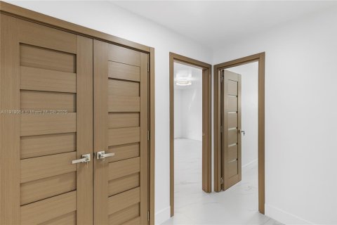 Casa en alquiler en Coral Springs, Florida, 3 dormitorios, 168.99 m2 № 1974121 - foto 21