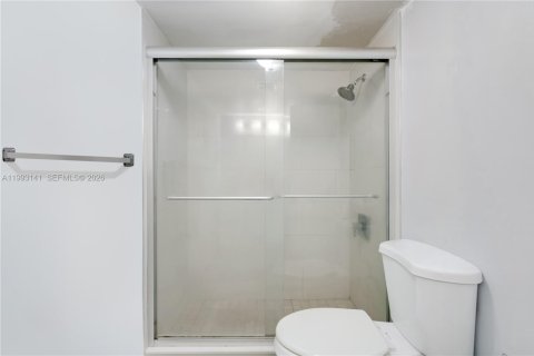 Купить кондоминиум в Майами, Флорида 2 спальни, 117.24м2, № 2154558 - фото 6