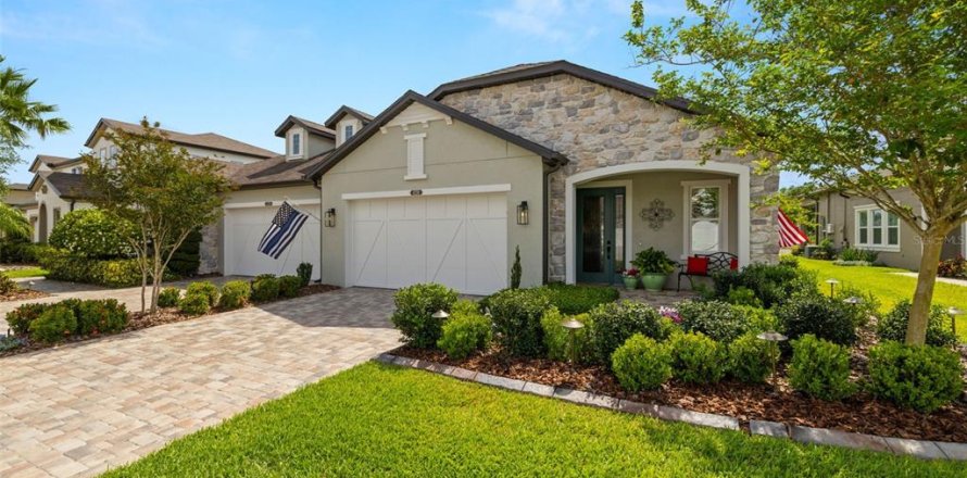 House in Wesley Chapel, Florida 3 bedrooms, 232.81 sq.m. № 1662911