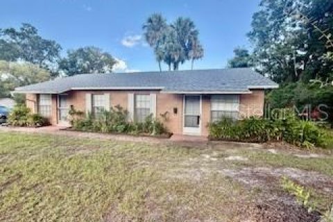 Apartamento en alquiler en DeLand, Florida, 2 dormitorios, 83.61 m2 № 1911683 - foto 1