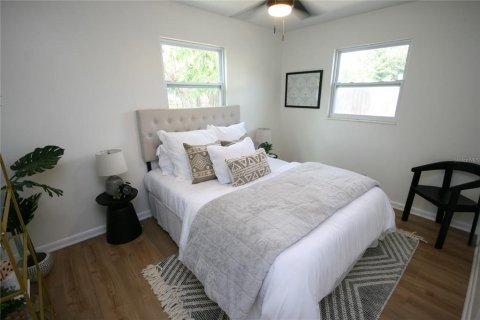 Casa en venta en Tampa, Florida, 3 dormitorios, 100.71 m2 № 1670748 - foto 19